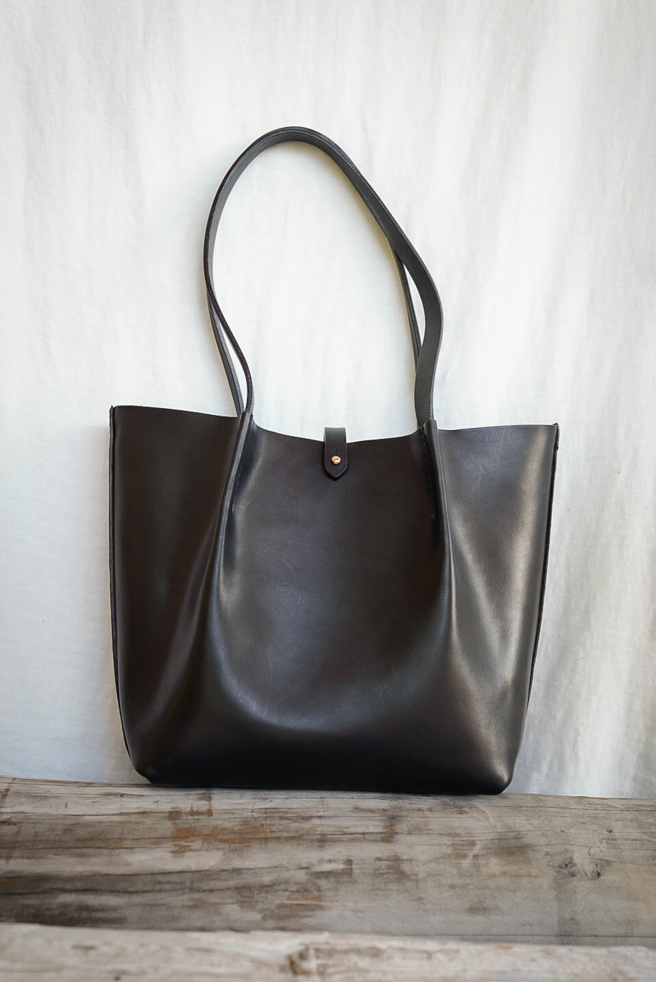 Close Friends Tote ~ Sm W&C Black Skirting Leather