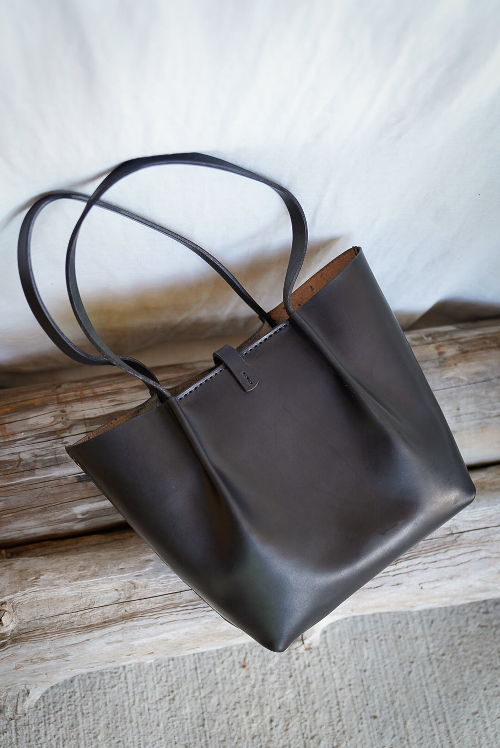 Close Friends Tote ~ Sm W&C Black Skirting Leather