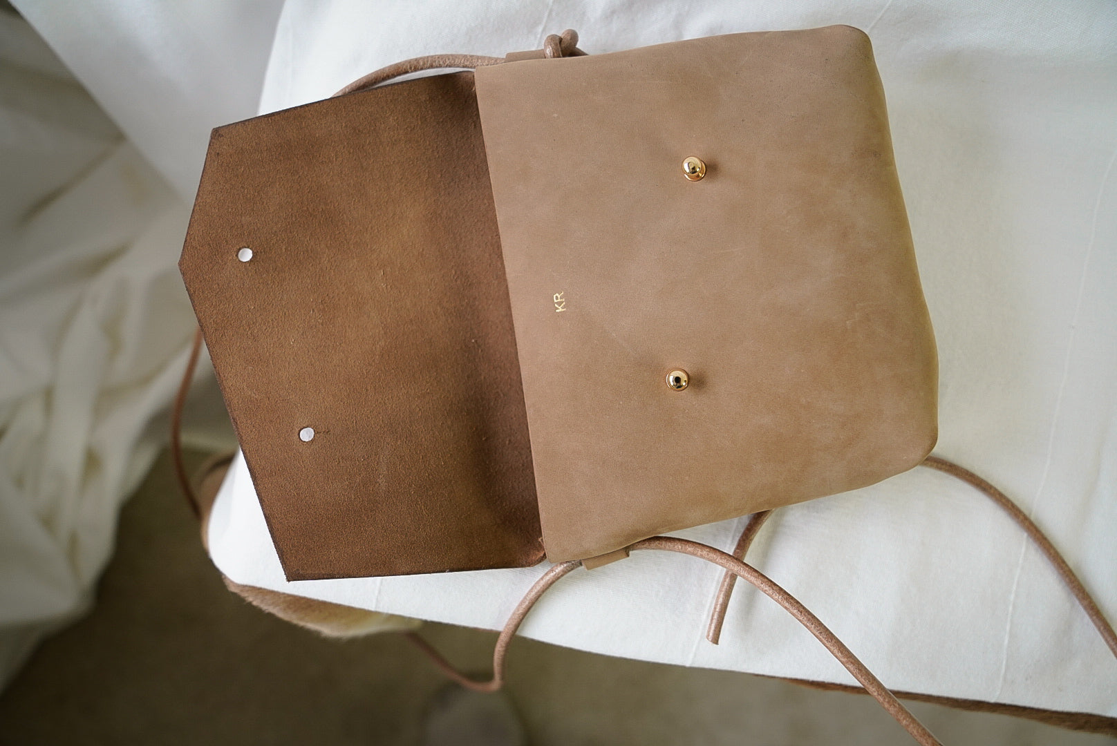 Filly Crossbody ~ Tan Nubuck