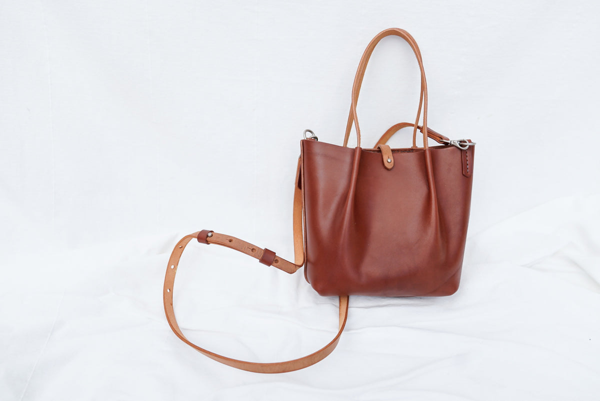 Close Friends Tote 8" ~ Medium Brown Bridle Leather with Contrast Straps