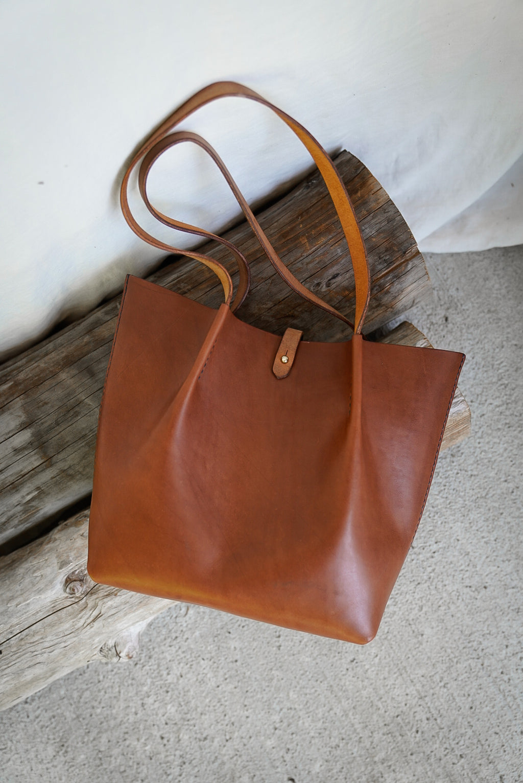 Close Friends Tote ~ Sm W&C Light Brown Skirting Leather