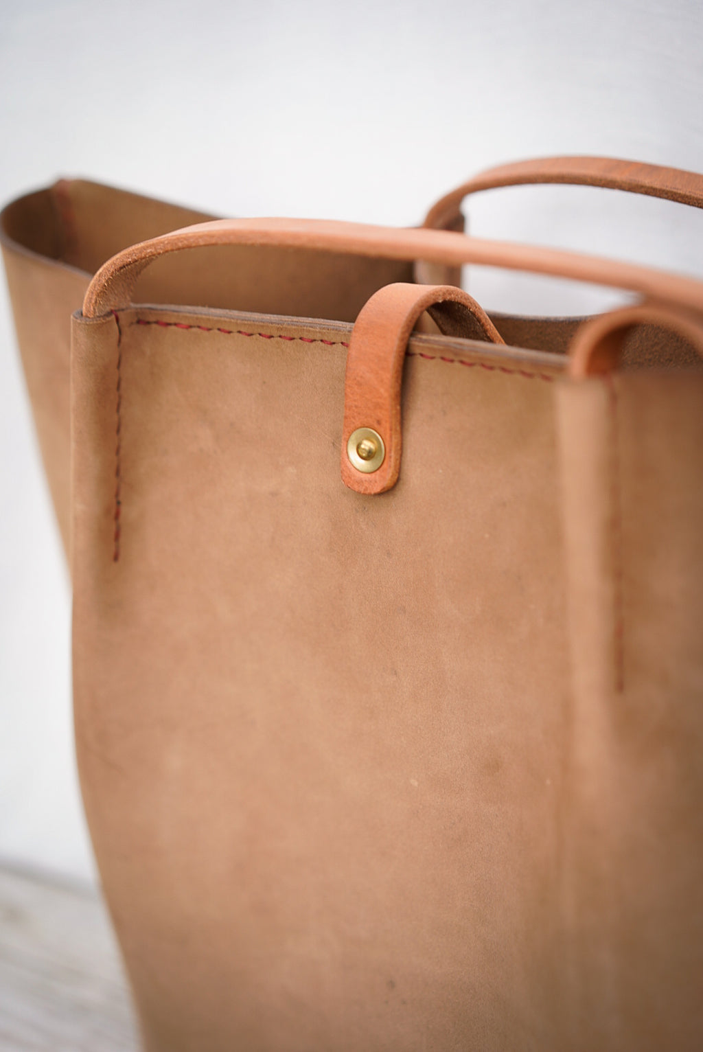 Close Friends Tote ~ Sm Nubuck Tan