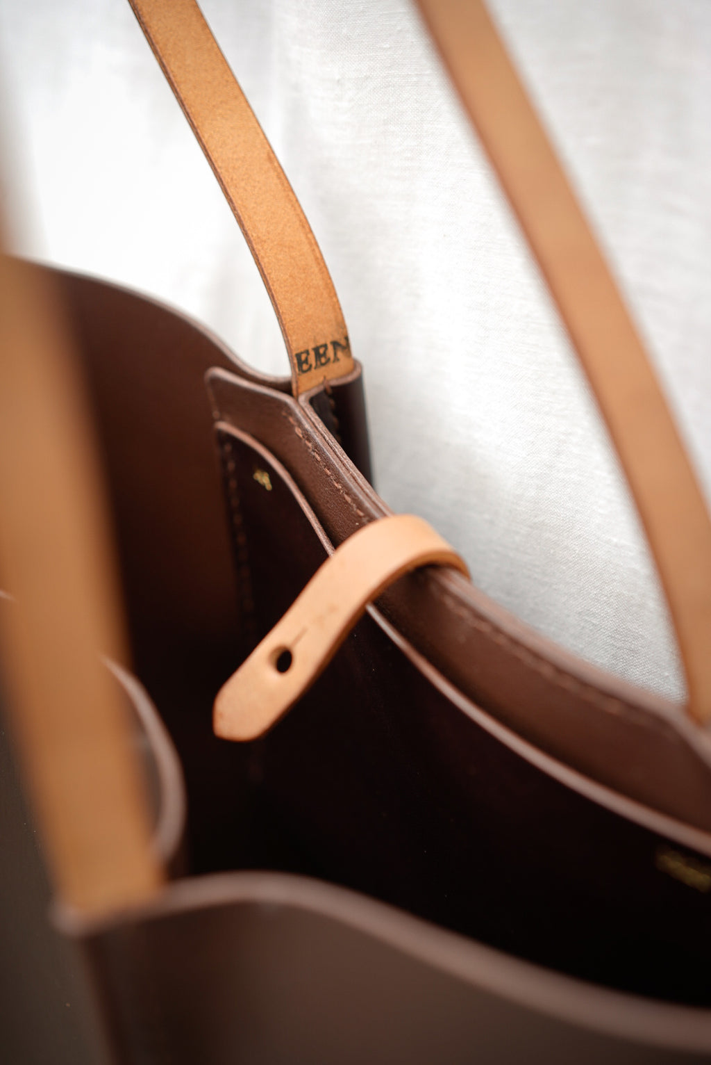 Close Friends Tote ~ Sm Espresso