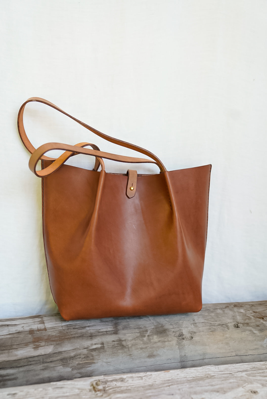 Close Friends Tote ~ Sm W&C Light Brown Skirting Leather