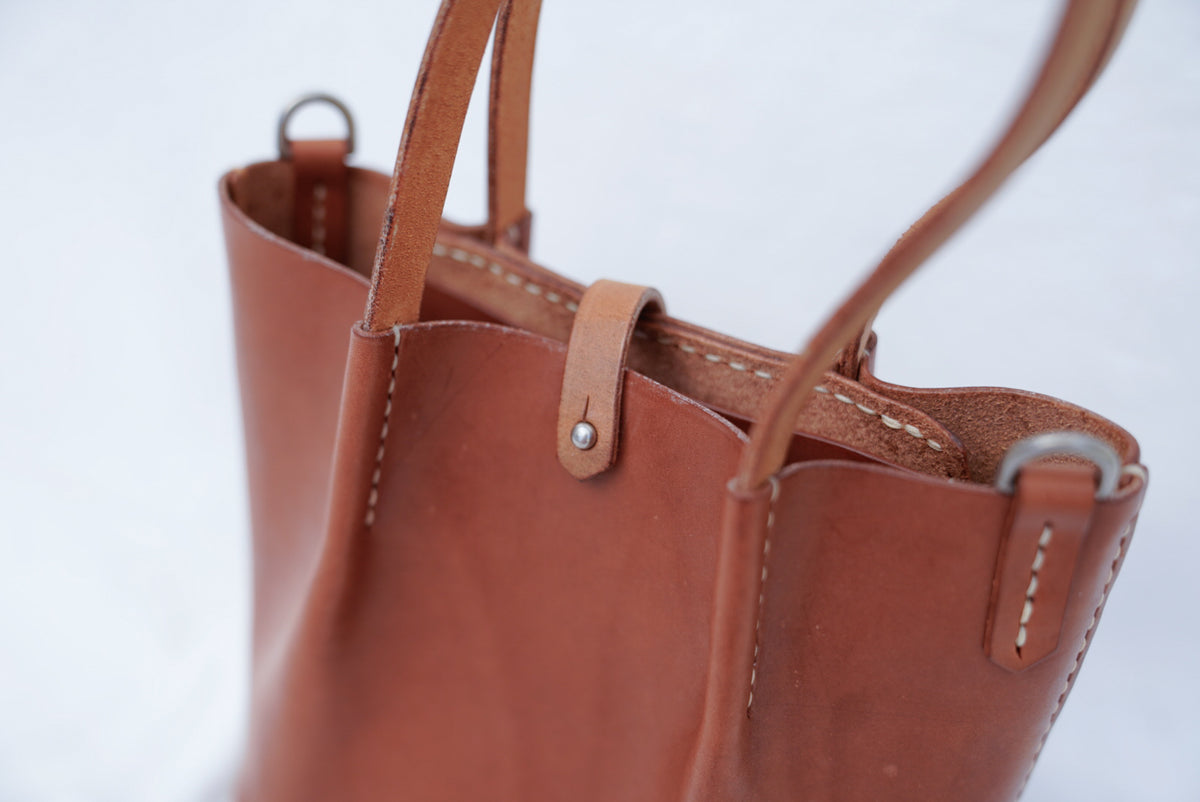 Close Friends Tote 8" ~ Brown Skirting Leather