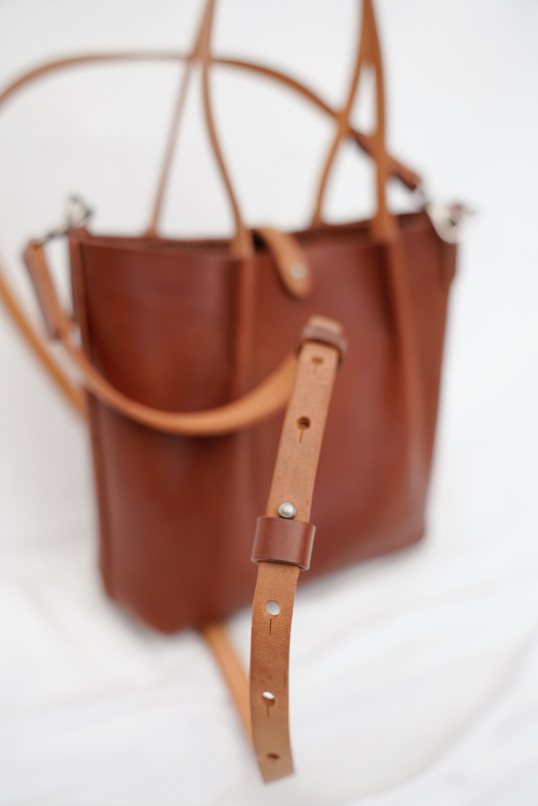 Close Friends Tote 8" ~ Medium Brown Bridle Leather with Contrast Straps