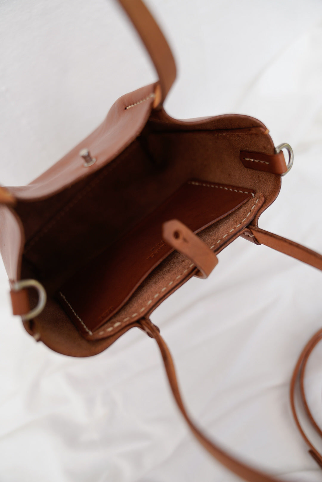 Close Friends Tote 8" ~ Brown Skirting Leather