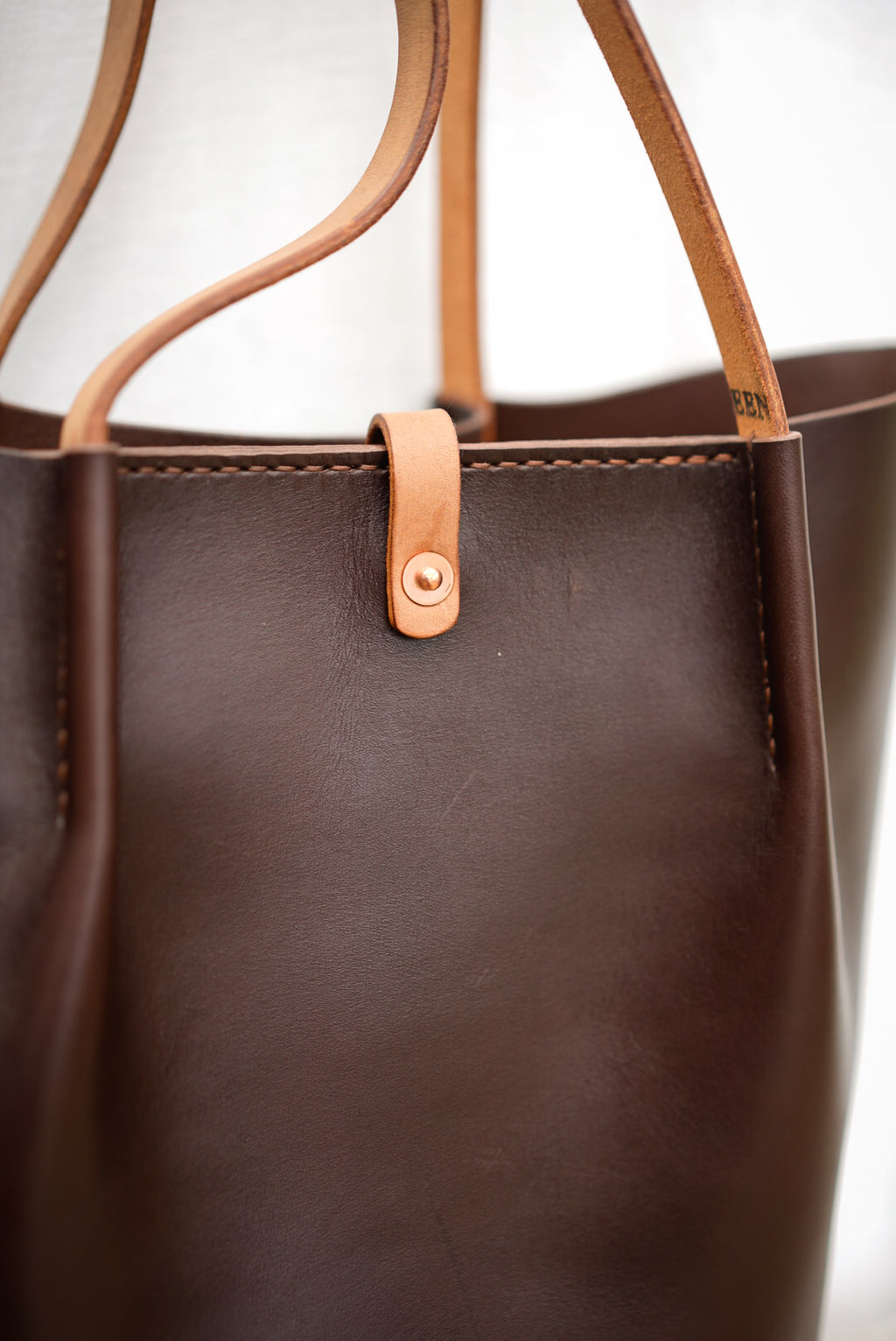 Close Friends Tote ~ Sm Espresso